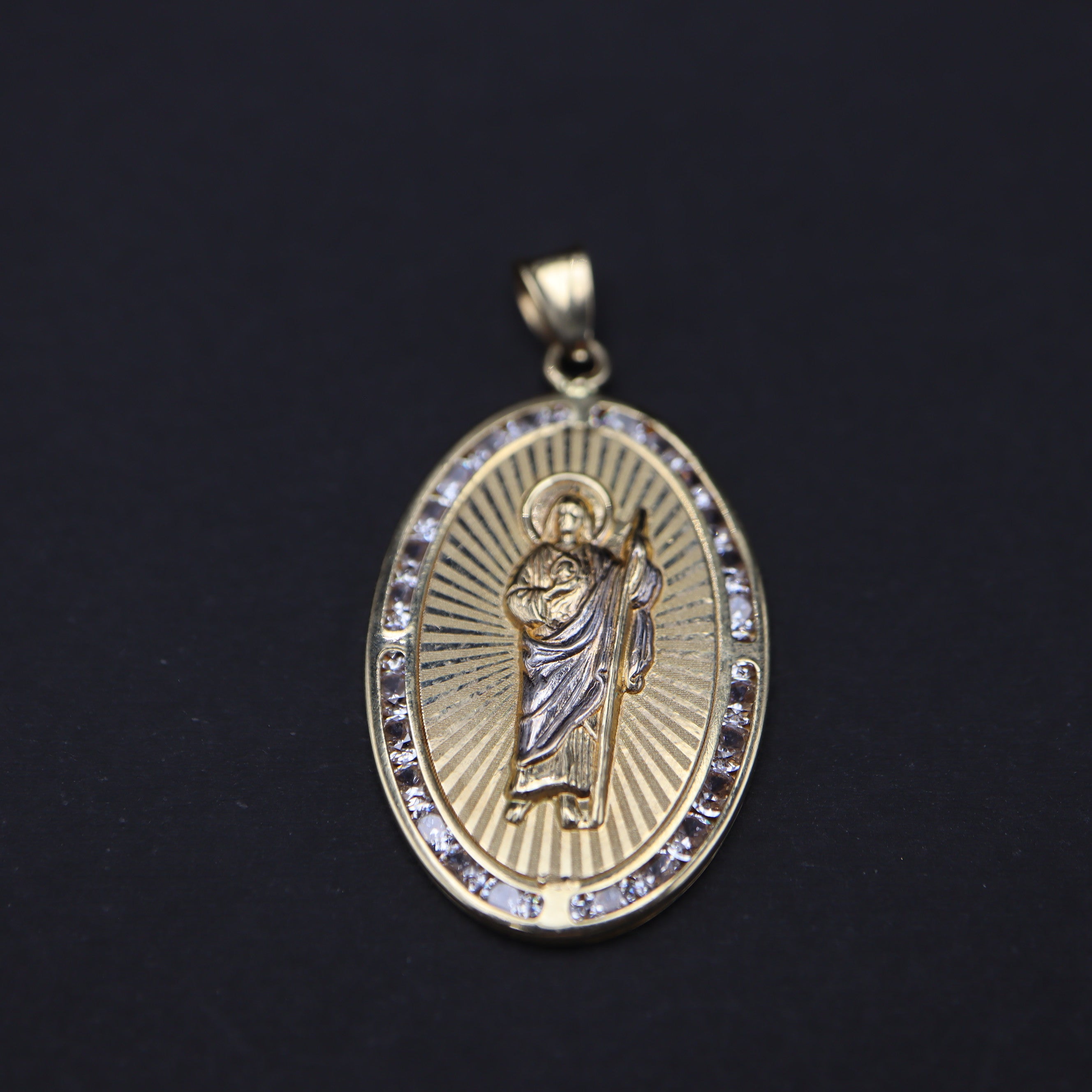 14K Gold Two Tone Round San Judas Pendant – ESTRELLA DE ORO
